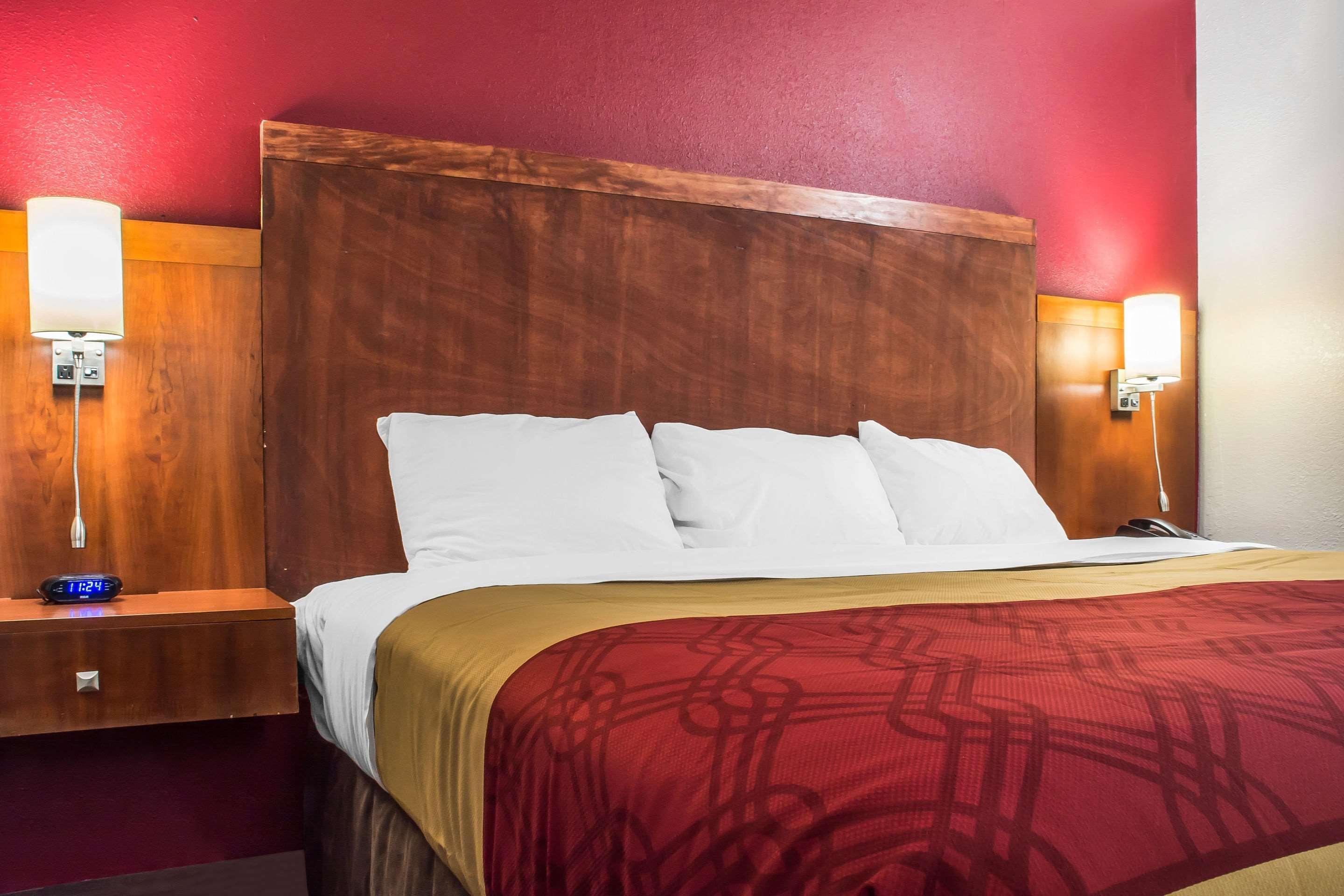 Econo Lodge Brockport Luaran gambar