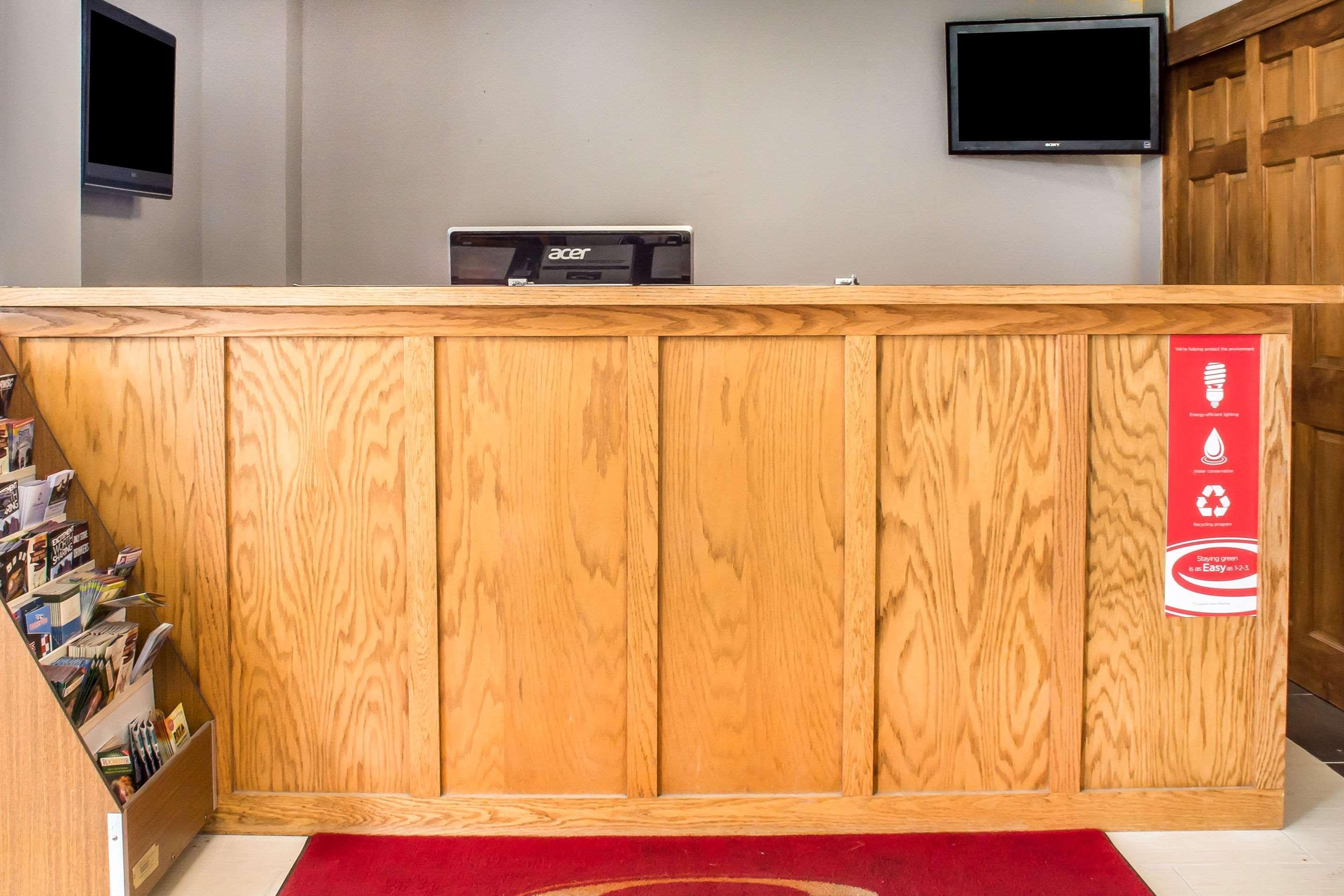 Econo Lodge Brockport Luaran gambar