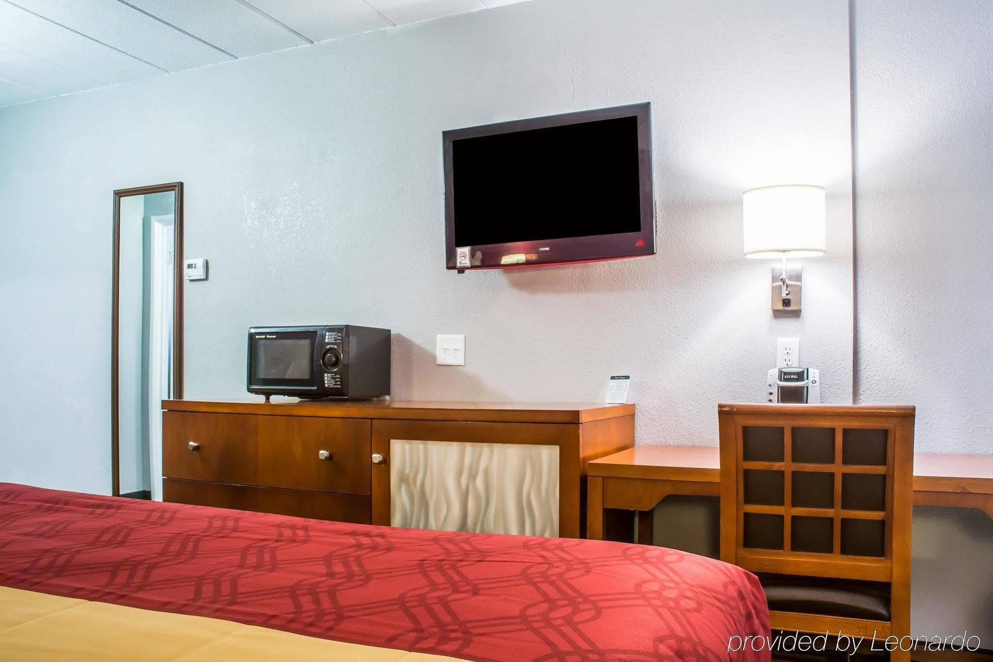 Econo Lodge Brockport Luaran gambar